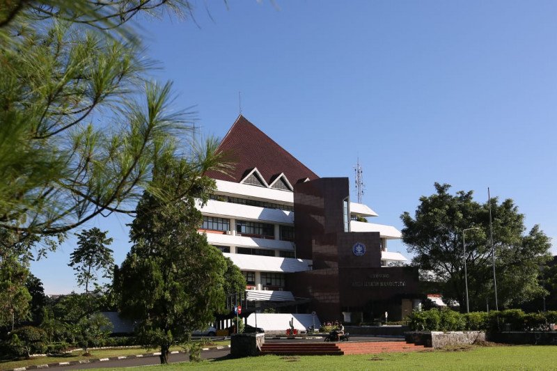 Rektor syukuri peringkat IPB pada THE WUR