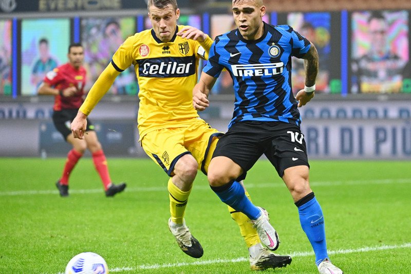 Inter Milan bangkit  hanya untuk tahan imbang Parma 2-2