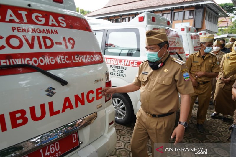 Garut siapkan 16 ambulans lengkap peralatan untuk penanganan COVID-19 di Puskesmas