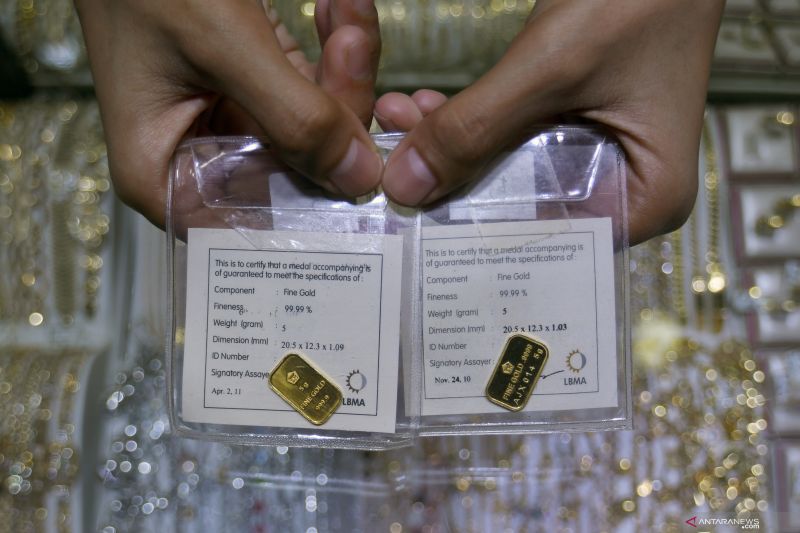 Harga emas Antam Senin ini dikisaran Rp1,084 juta per gram