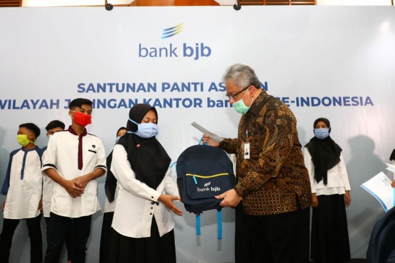Bank BJB salurkan bantuan kemanusiaan kepada panti anak yatim-piatu