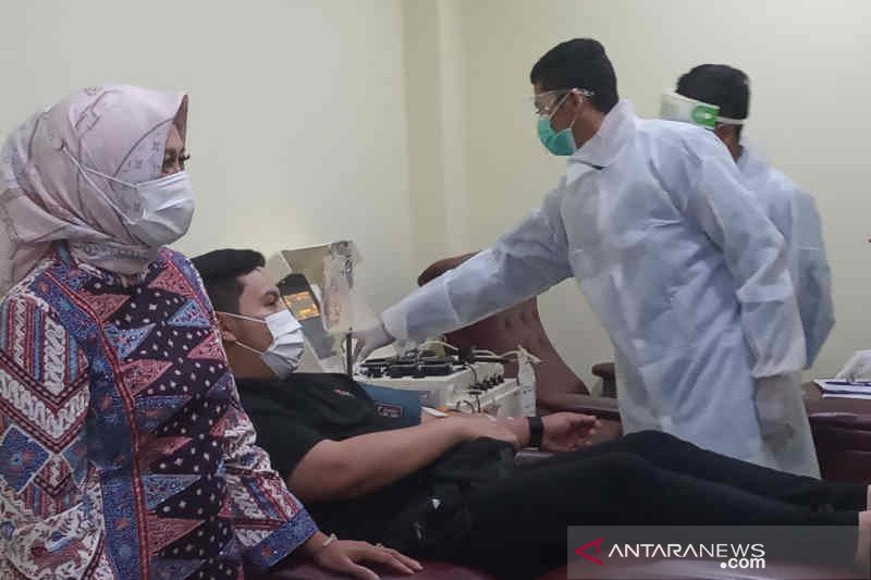 PMI Cirebon terima donor plasma dari 11 penyintas COVID-19