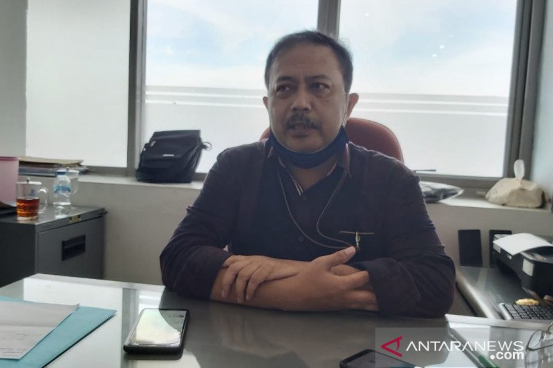 BRI Cabang Wates menyalurkan bantuan tempat cuci tangan di pasar rakyat