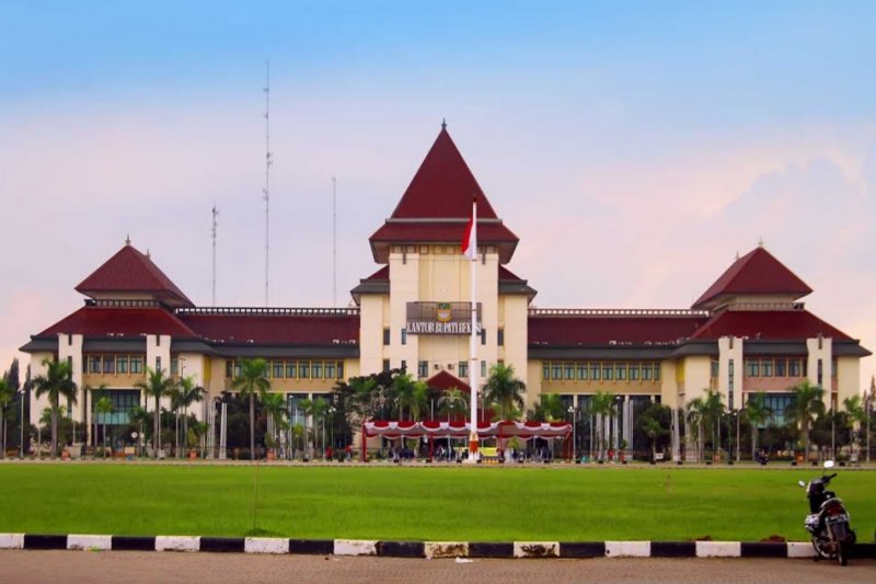 Pemkab Bekasi hadapi lima gugatan hukum