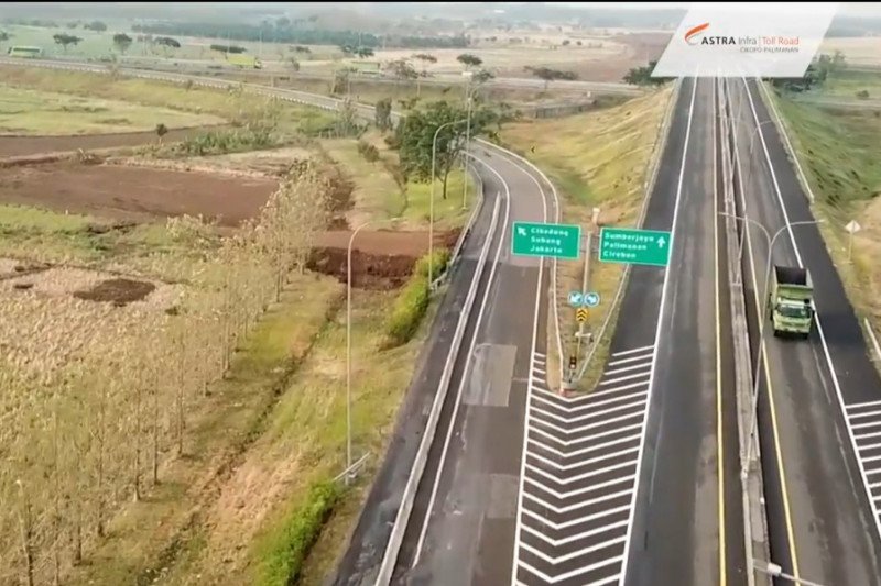 Jalan tol akses BIJB Kertajati diprediksi selesai akhir 2021