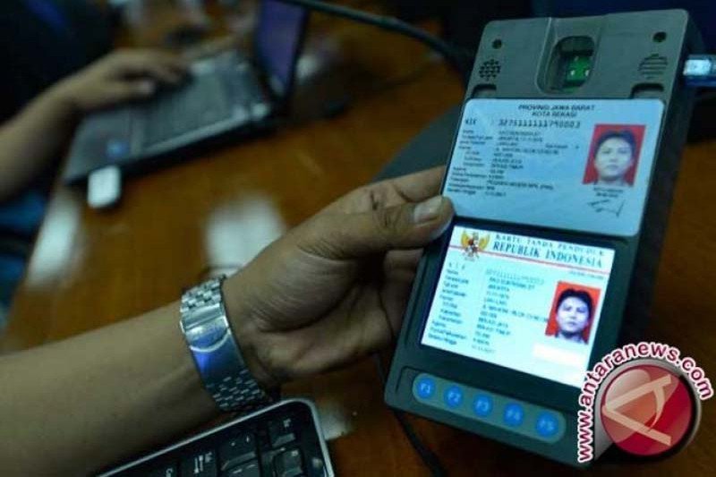 Disdukcapil KLU berikan layanan jemput bola perekaman e-KTP