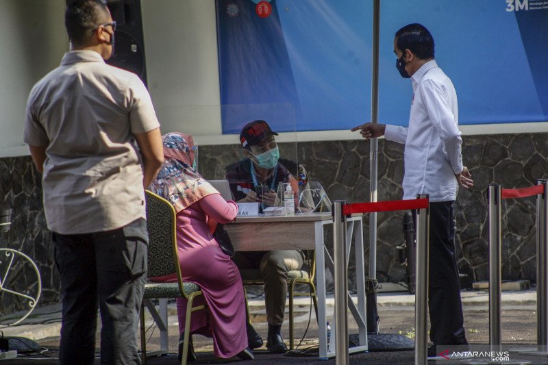 Presiden berharap vaksinasi COVID-19 bisa selesai kurang dari setahun