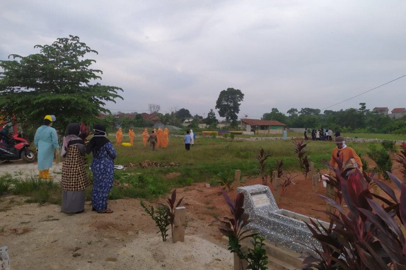 Dirawat enam hari, seorang pasien COVID-19 di Metro meninggal