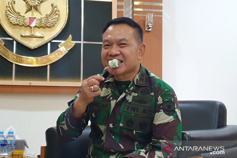 Pangdam Jaya Dudung Abdurachman kenang klepon dan ibunda saat Ultah ke-55