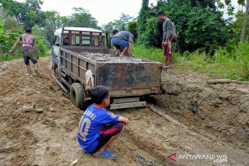 Pemkab prioritaskan pembangunan infrastruktur di selatan Cianjur