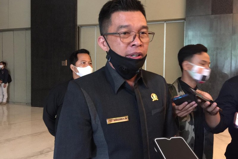 Legislator sebut edukasi 3M penting putus mata rantai COVID-19
