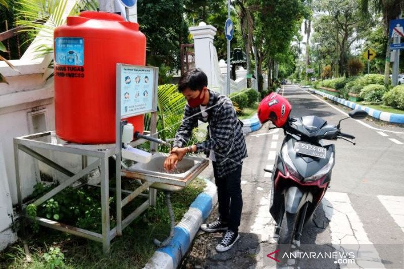 Tandon Cuci Tangan Untuk Umum