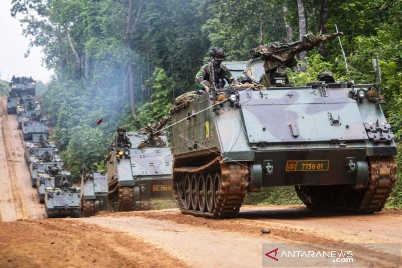 Gladi Bersih Puncak Latihan Kecabangan TNI AD