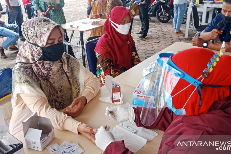 178 orang pengawas TPS di Pariaman ikuti tes cepat