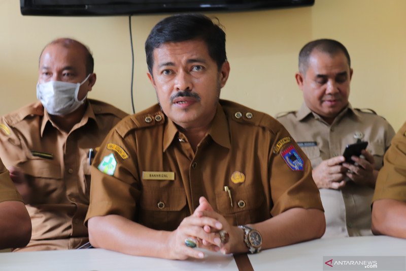 Pemkot Payakumbuh tunggu petunjuk untuk sosialisasikan vaksin COVID-19