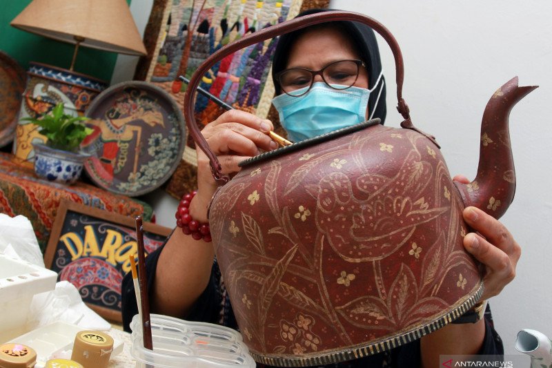 DPRD Kalteng sarankan pemda bina dan beri modal ke pelaku UMKM