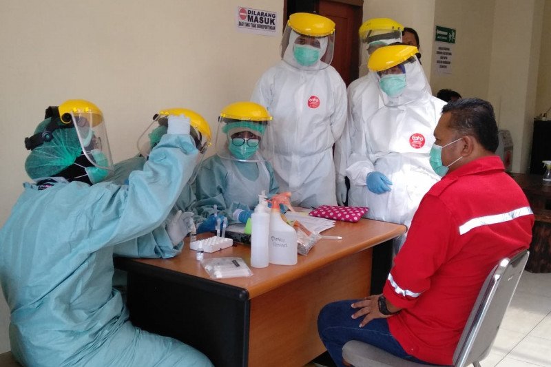 BPBD Sleman lakukan tes COVID-19 petugas-relawan di Posko Utama Merapi