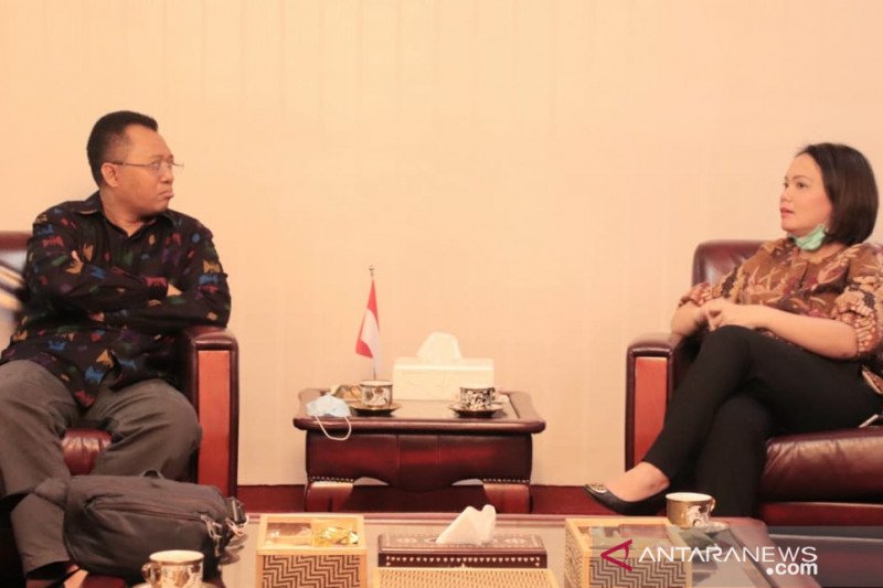 Gubernur menyambut baik jalur penerbangan Air Asia ke NTB