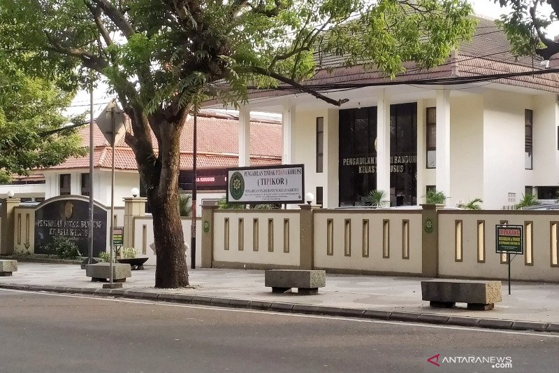 Pengadilan Negeri Bandung tutup setelah 15 orang positif COVID-19