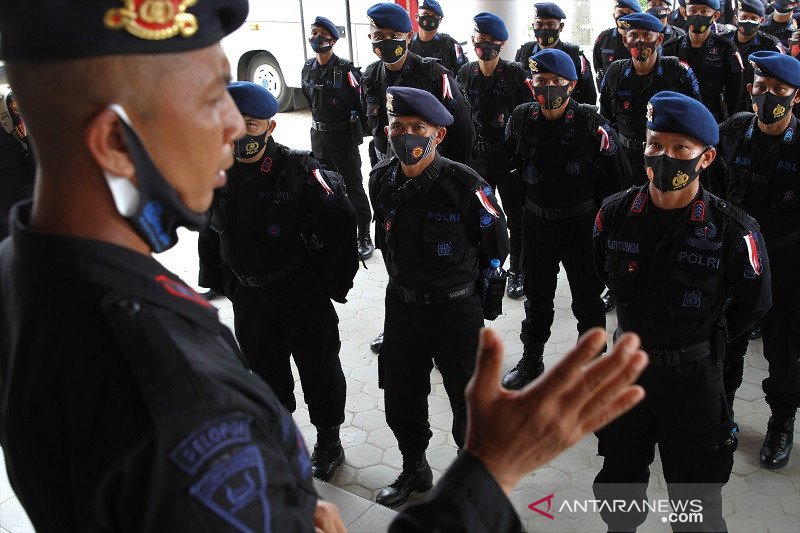 BRIMOB BENGKULU PENGAMANAN PILKADA DI KONAWE KEPULAUAN