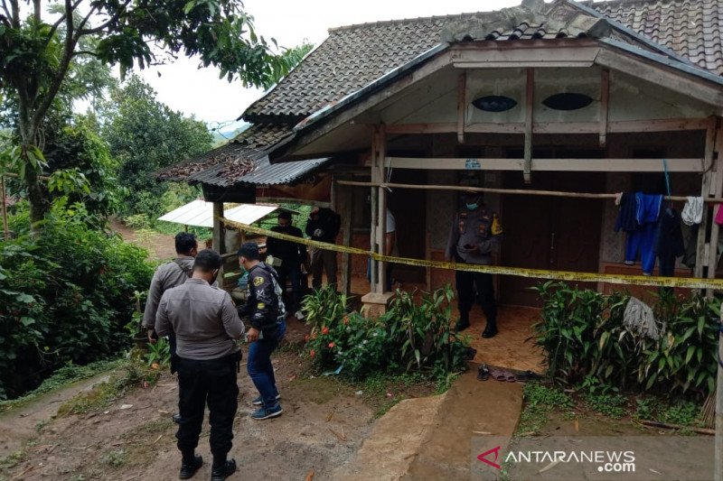 Polisi Bandung selidiki perempuan paruh baya tewas disekap di rumahnya