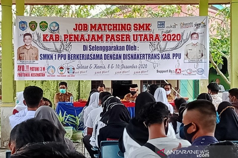 Smk Negeri 1 Penajam Buka Lowongan Kerja Lulusan Smk Melalui Job Matching Antara News Kalimantan Timur