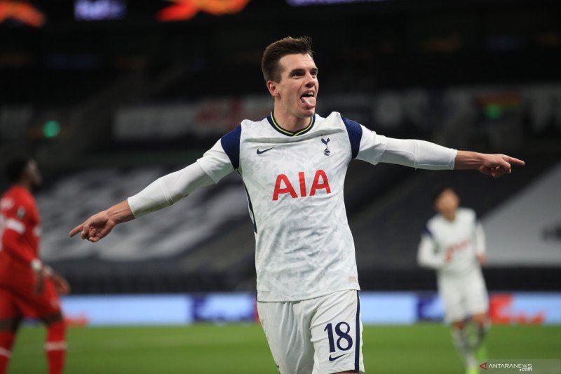 Tottenham revans atas Royal Antwerp dan kudeta puncak klasemen Grup J