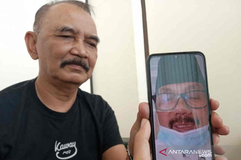 Bupati Cirebon minta warga beraktivitas luar rumah taati protokol kesehatan