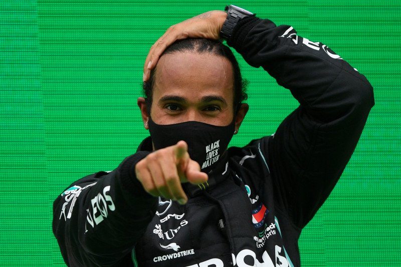Lewis Hamilton kembali balapan di GP Abu Dhabi setelah hasil tes negatif COVID-19