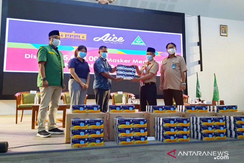 Aice dan GP Ansor donasikan 150 ribu masker untuk warga Bogor