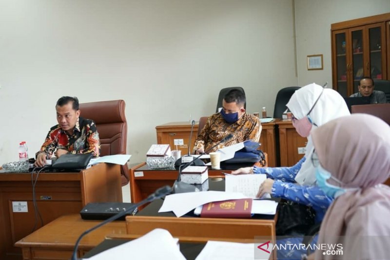 DPRD Karawang minta optimalkan pembelajaran melalui radio pemerintah