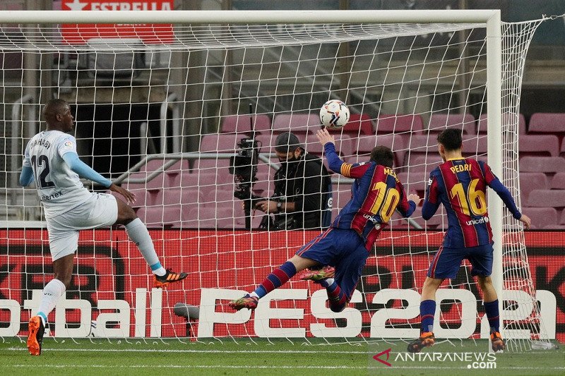 Lionel Messi samai rekor Pele saat Barcelona ditahan seri Valencia