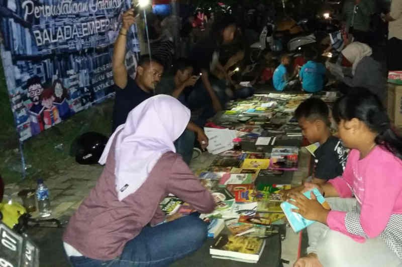 Balada Emperan Pustaka Indramayu keliling tingkatkan minat baca