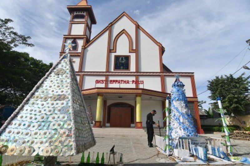 Sterilisasi Gereja di Palu jelanag Natal