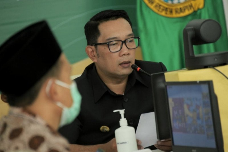Gubernur Jawa Barat ingatkan warga tentang tiga larangan tahun baru