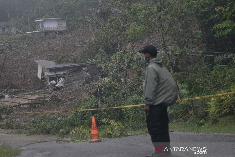 BPBD: Waspadai ancaman longsor di jalur wisata Garut selatan