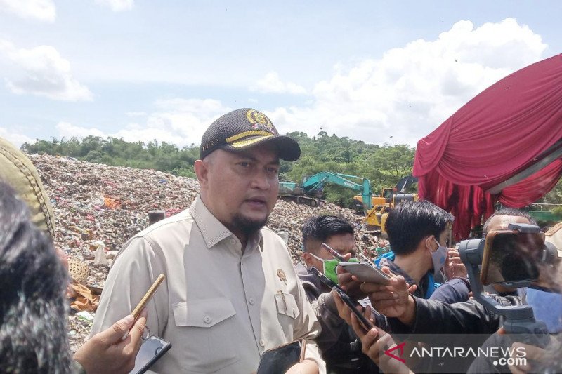 DPRD Kabupaten Bogor gelar rapat di pusat pembuangan sampah Galuga