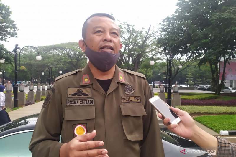 Satpol PP Kota Bandung bakal sita kembang api dan terompet  di malam Tahun Baru