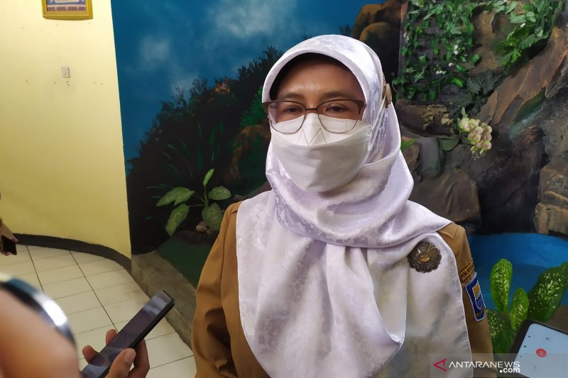 Dinkes Kota Bandung ingatkan COVID masih tersebar di ruang publik