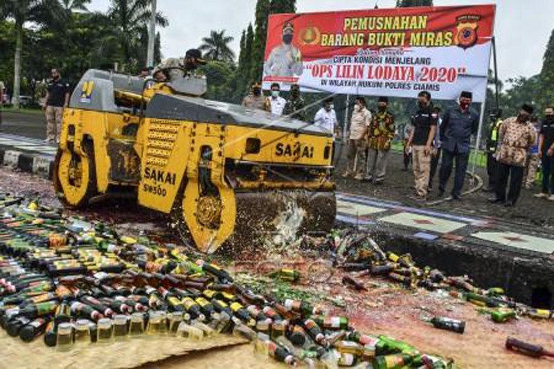 Pemusnahan miras jelang perayaan Tahun Baru