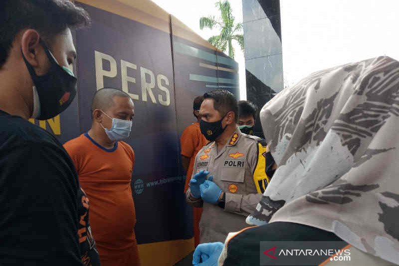 Polresta Cirebon ciduk penipu daring dengan korban 400 orang