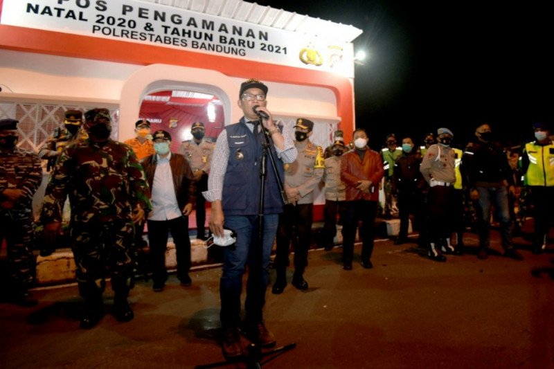 Gubernur Jawa Barat apresiasi kepatuhan warga saat malam Tahun Baru 2021