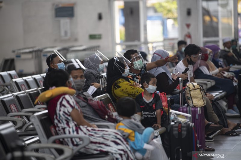 Kereta Api Tujuang Lampung Kembali Beroperasi