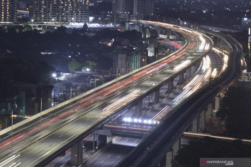 Lalin Tol Japek arah Jakarta lancar, Jasa Marga hentikan 