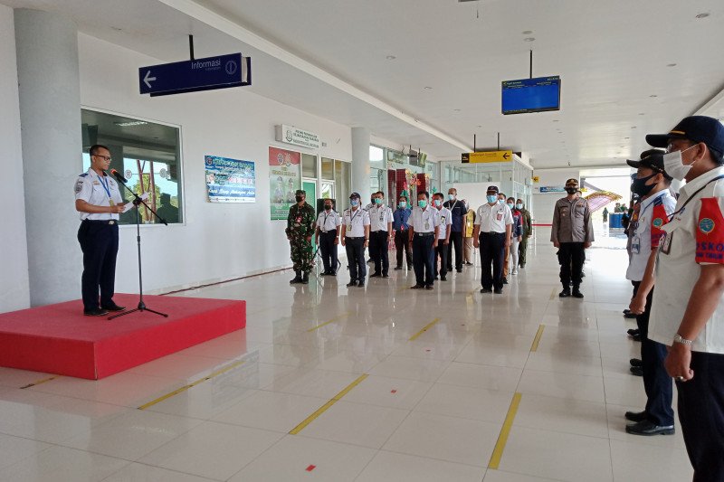 Penumpang melalui bandara Juwata Tarakan turun 30-45 persen
