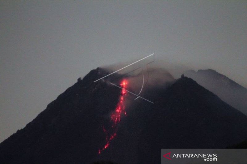 Lava Pijar Gunung Merapi