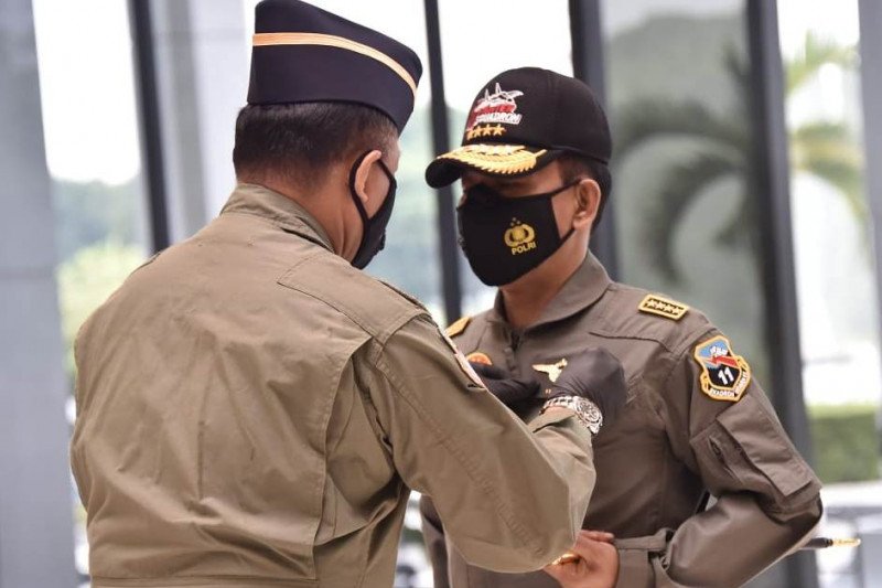 Kapolri Jenderal Idham Azis dianugerahi Wing Kehormatan Penerbang TNI AU