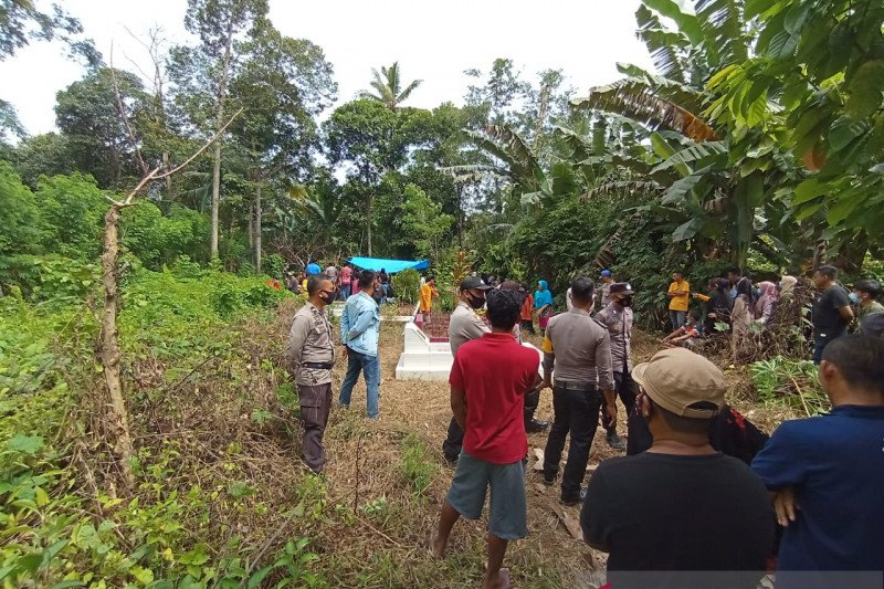 Keluarga tidak menerima pasien di makamkan secara protokol kesehatan