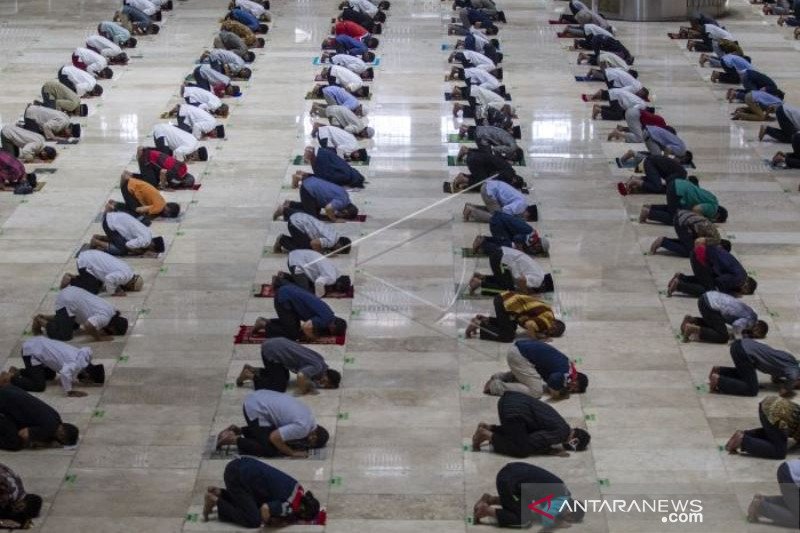 Shalat Jumat Masjid Istiqlal