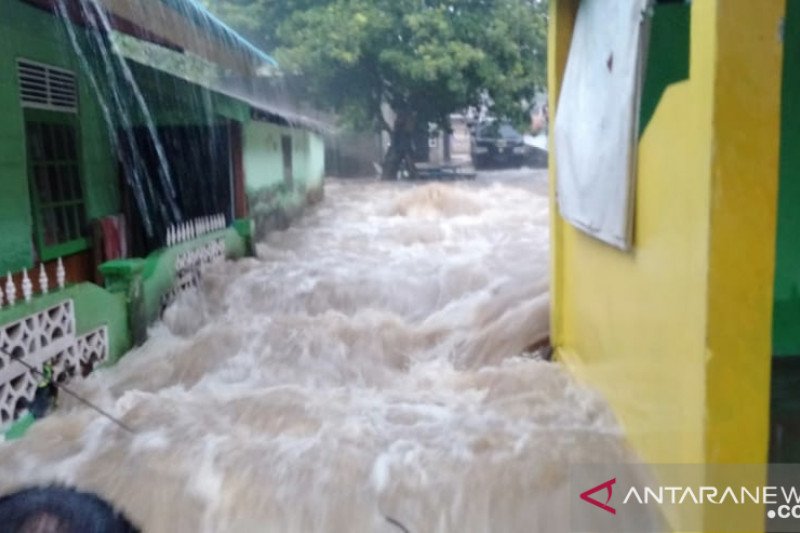 Masyarakat Tambelan waspada banjir susulan
